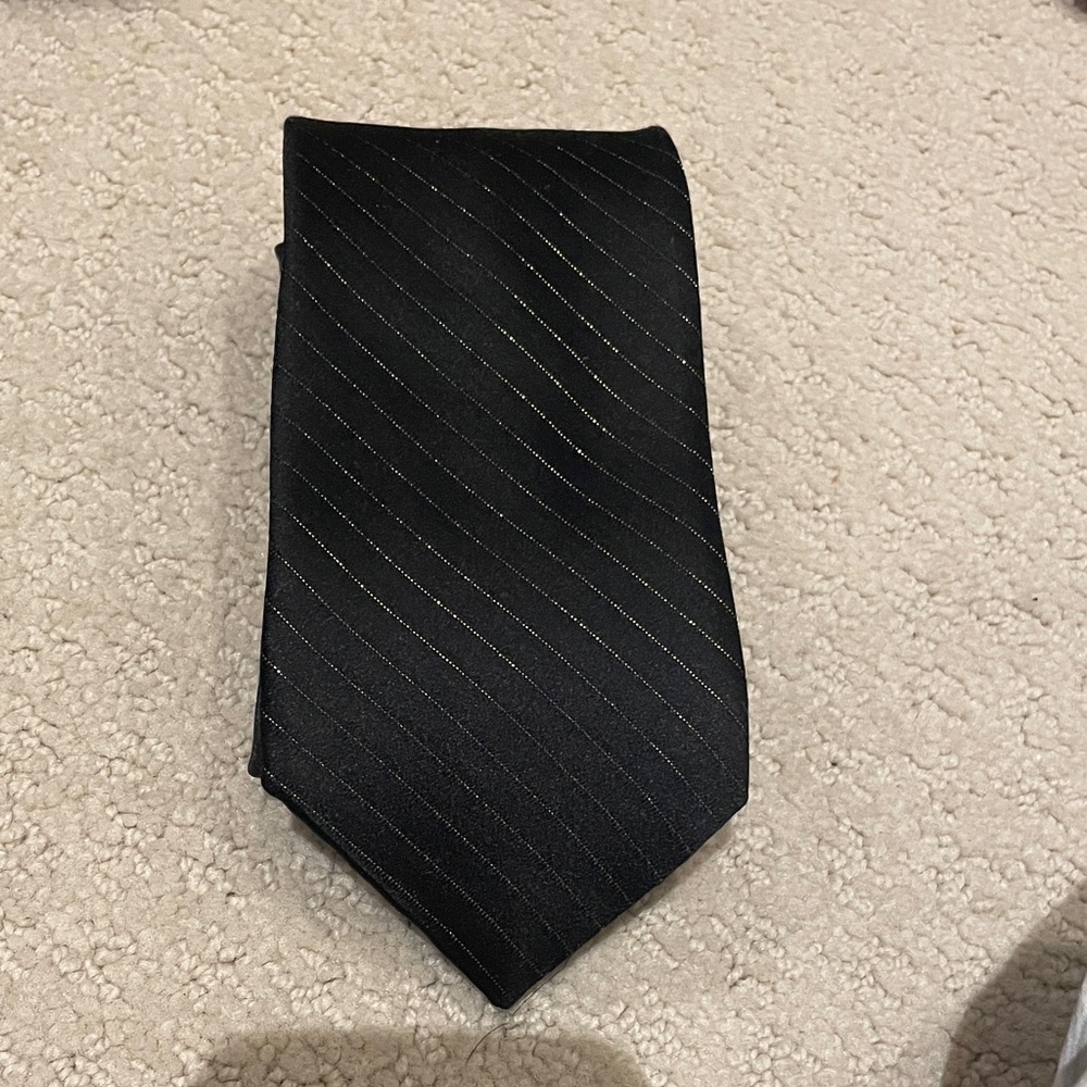 Dion Sophisticated Black Tie with Gold Accents CB